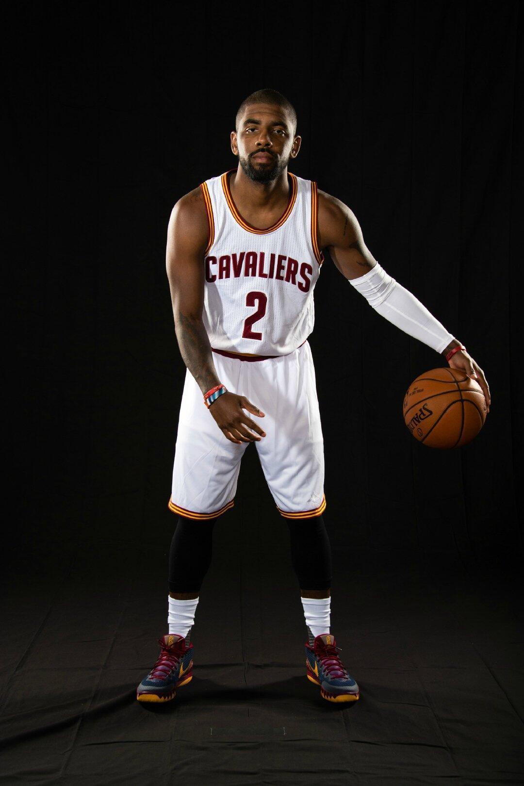 骑士欧文我的观赛搭子 德鲁大叔🏀 ​​​