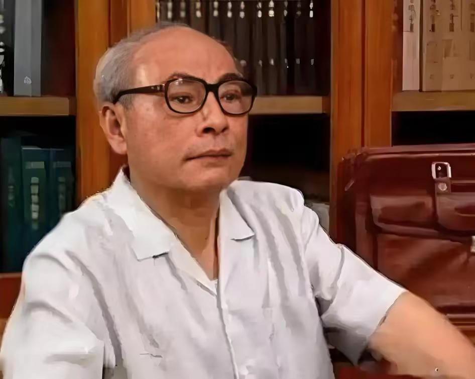 王铎：祝福吕齐先生百岁华诞
不多说了，我与吕齐先生相识，那是1981年，那时他已