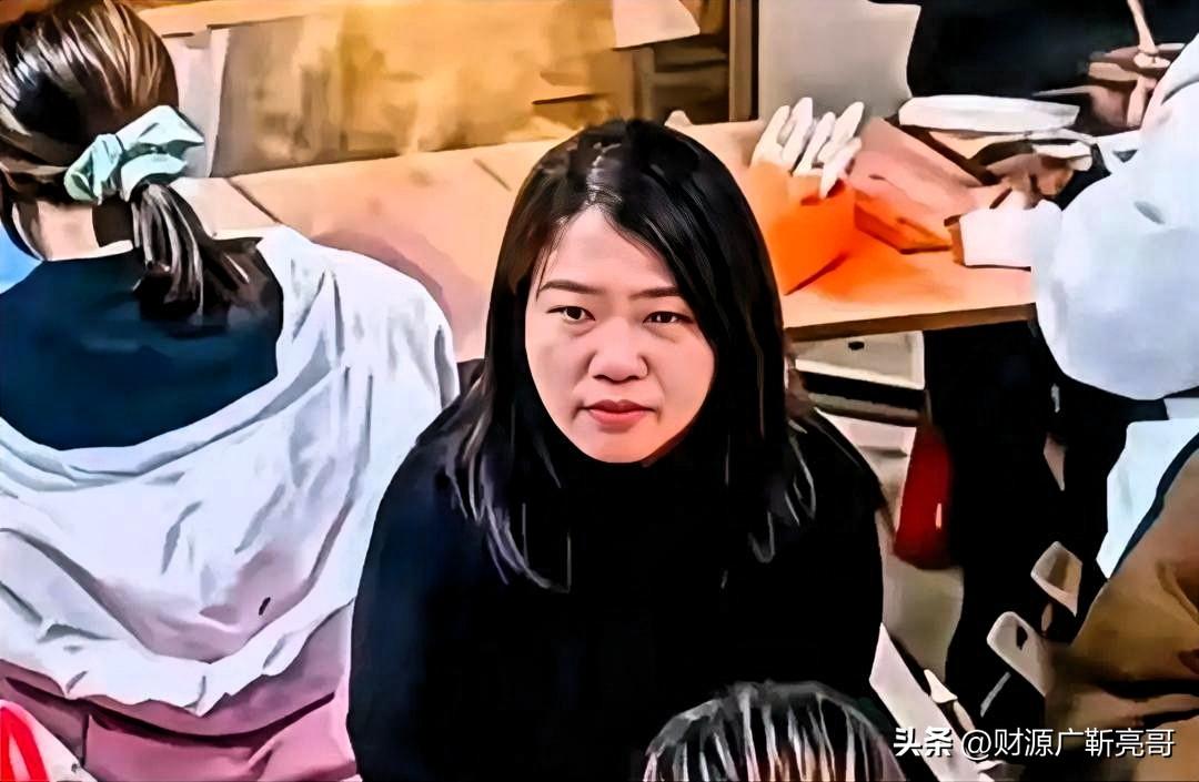 以为掏个两千块，赔件羽绒服，这事儿就算彻底翻篇了？

太天真，低估了互联网的记忆