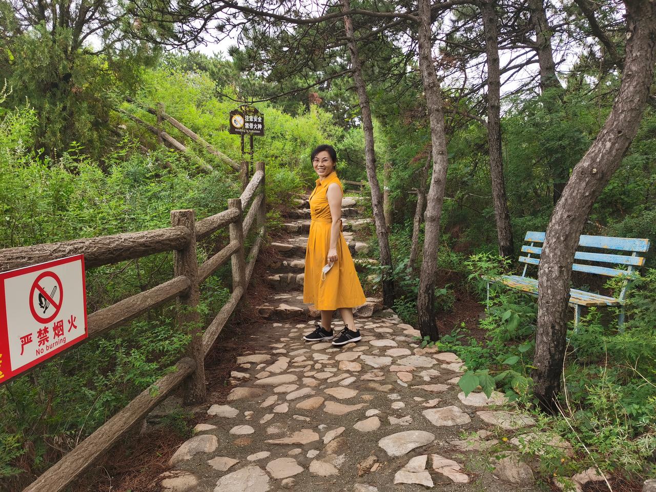 4000点保卫战
1、4000点不能丢，保险上阵维稳。在上证的带动下，深成指和创