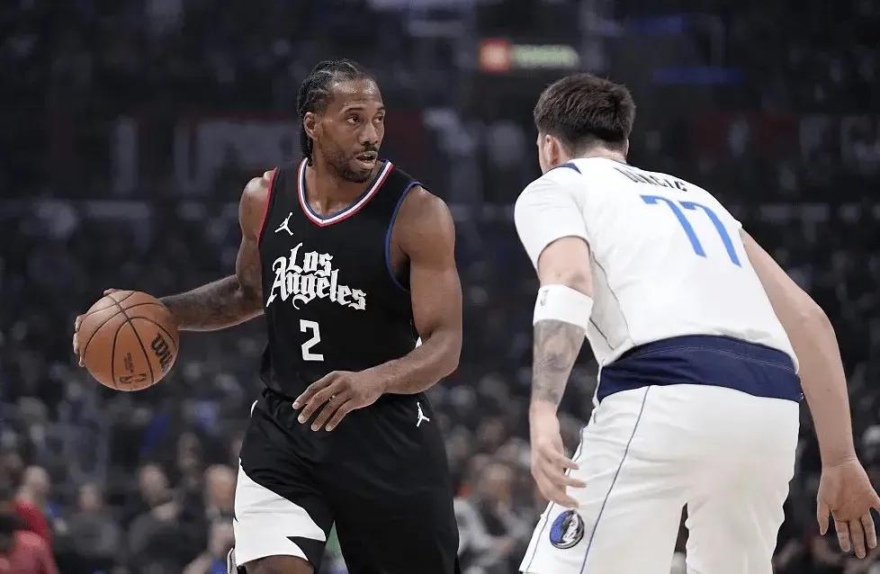 🇺🇸 ESPN 预测快船👊🏻独行侠 G3胜负，独行侠被众人看好！

1、