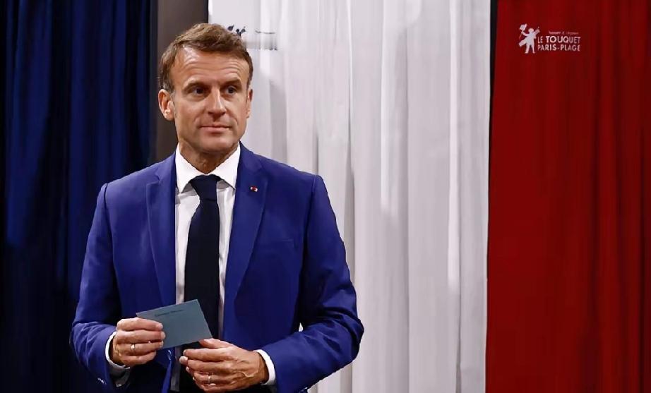 重磅！法国可能要把圆明园被抢走的宝贝，连同当年抢走的紫禁城藏品归还给中国了。
4