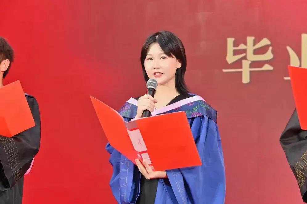 6月11日，湖南师大硕士毕业生刘巧的毕业发言太让人动容了。入学前她就被查出肺癌晚