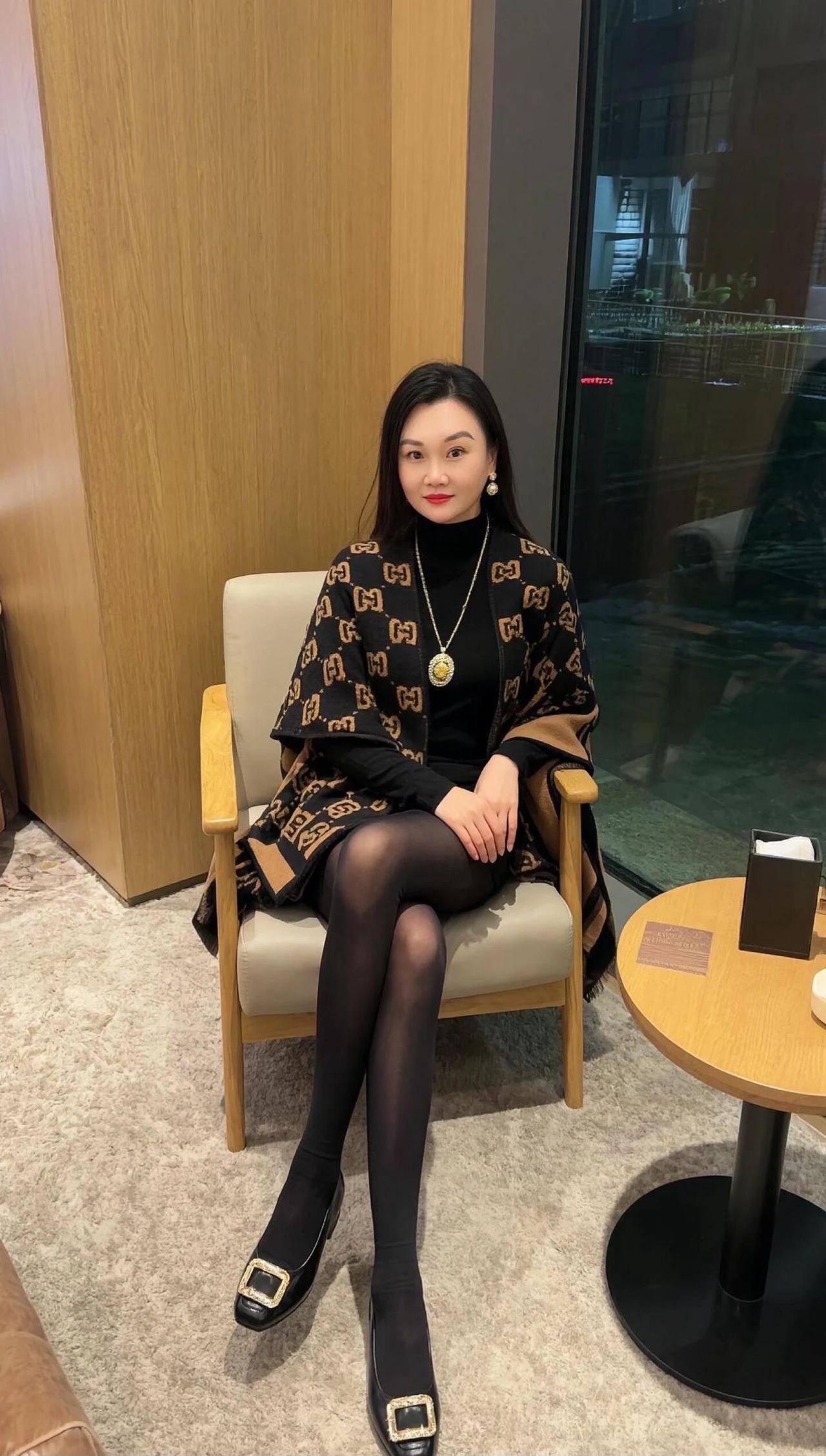 怎么穿出优雅迷人的气质