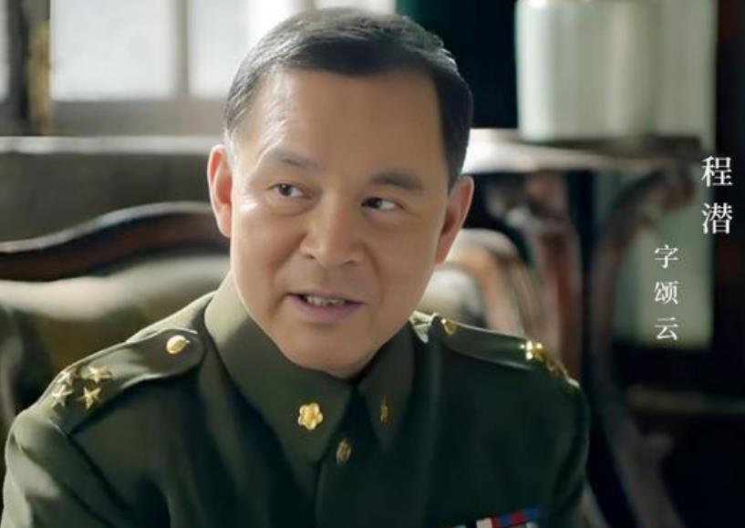 文强被俘后，收到杜聿明十包香烟，10年后，助力杜聿明第一批特赦
杜聿明想要文强当