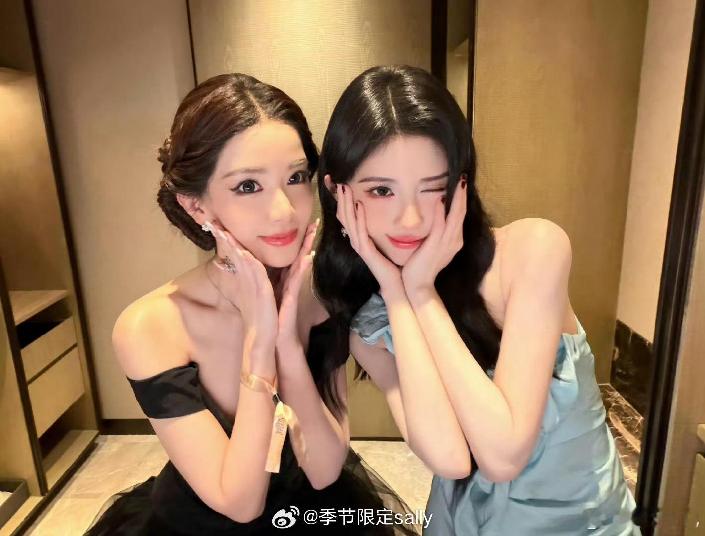 鞠婧祎、迅猛龙合照了诶 