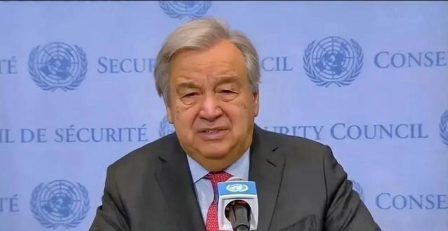 中国表态！在纽约的记者会上，秘书长没发新文件，但话筒一递，中日就火气上来了。倒不