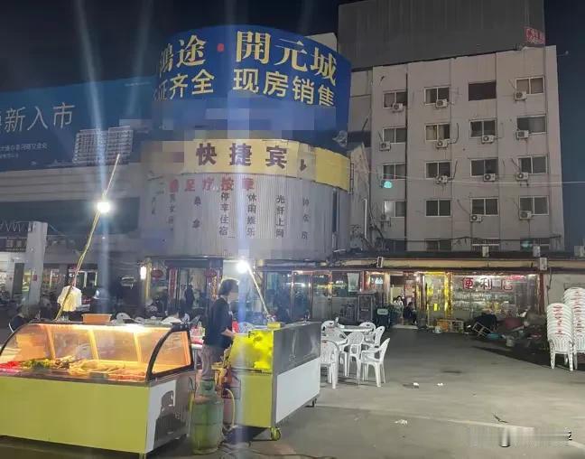 两名20多岁男子与14岁女孩发生关系，至今未被批捕！他们为啥不对那个13岁的女孩