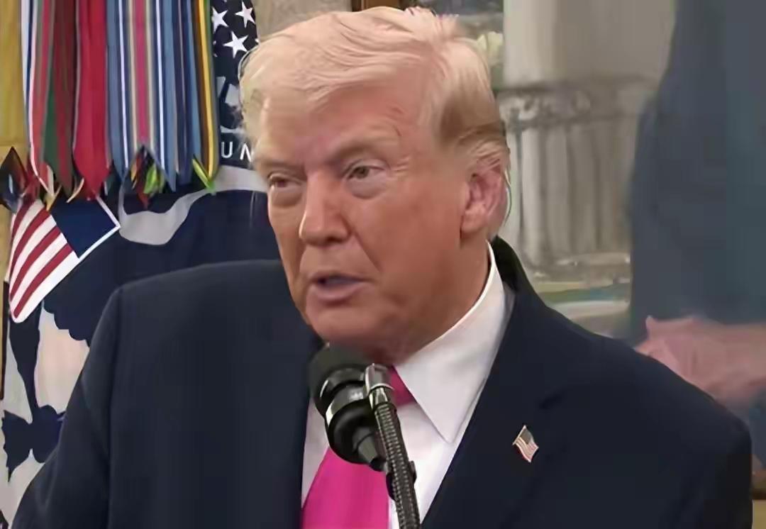 美国总统特朗普会不会面临反人类罪和恐怖犯罪被指控！他年龄已到80岁，是不是已超过