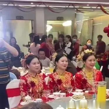 网上看到一则新闻，结婚时，新郎不为彩礼发愁，却为认不出新娘是自己的发愁。
这是三