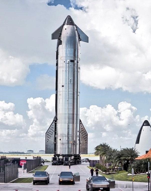 今年AI的实际建设规模约占GDP的1.5%，加上乘数效应，总计可能达到2%。再加