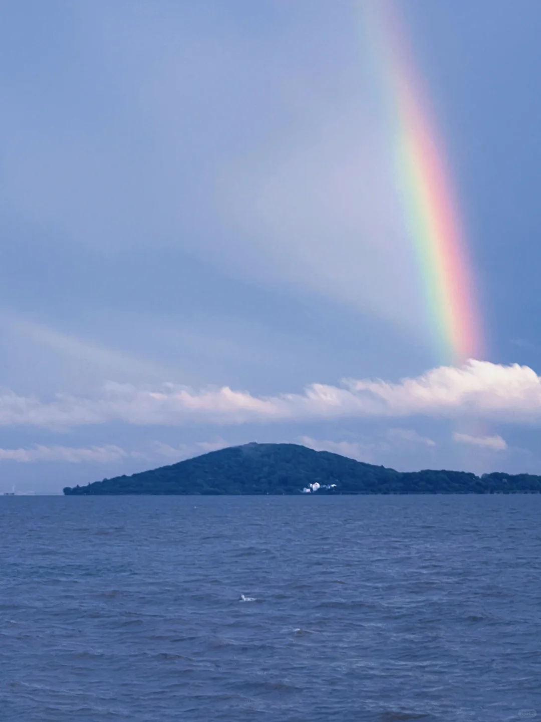 🌈阴雨天的「西山岛」有惊喜✨