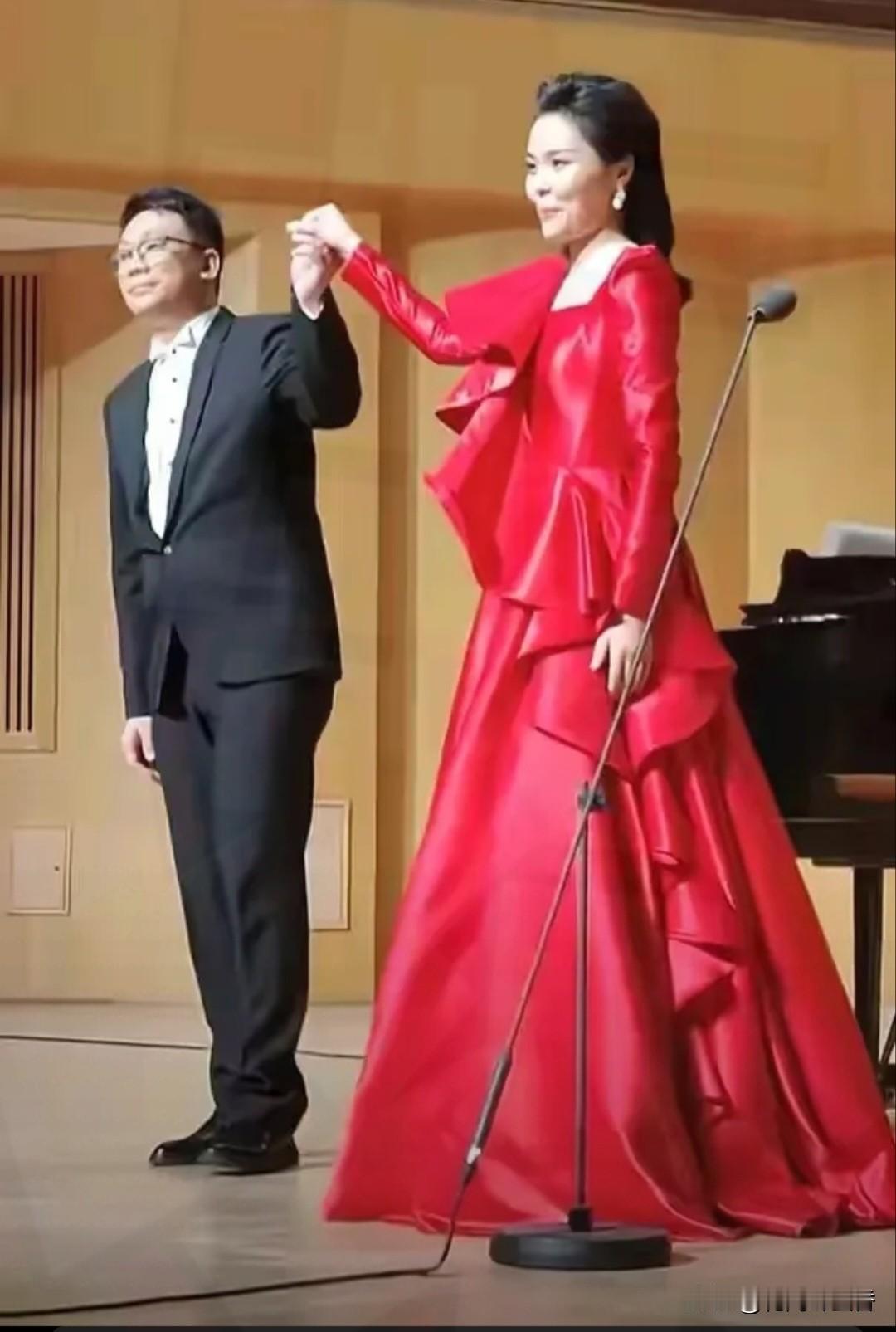 丈夫发文
痛悼龚爽！37岁歌唱家
落幕，相爱15载成意难平…
 
9月4日，青年