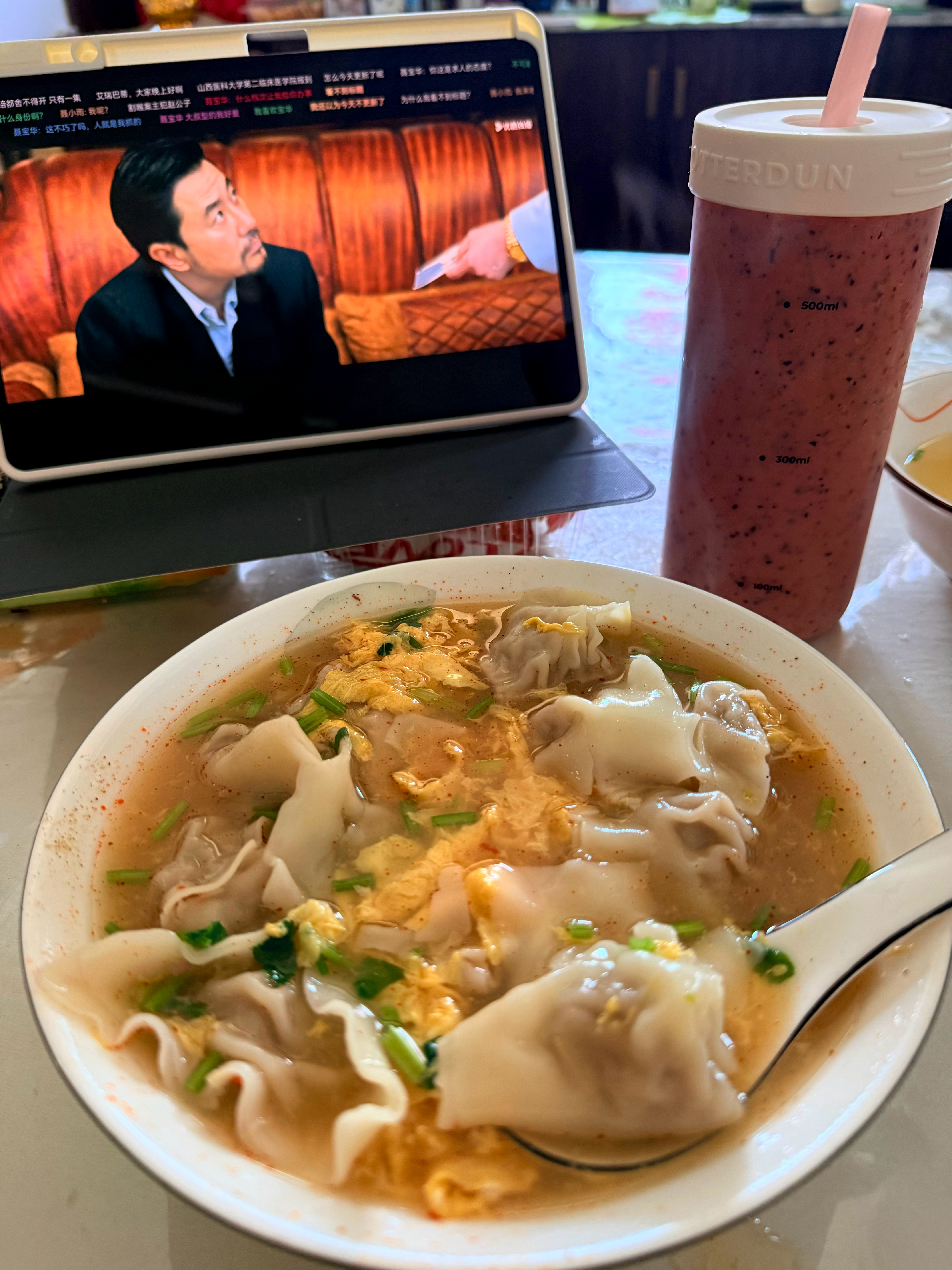 这天也太热了 