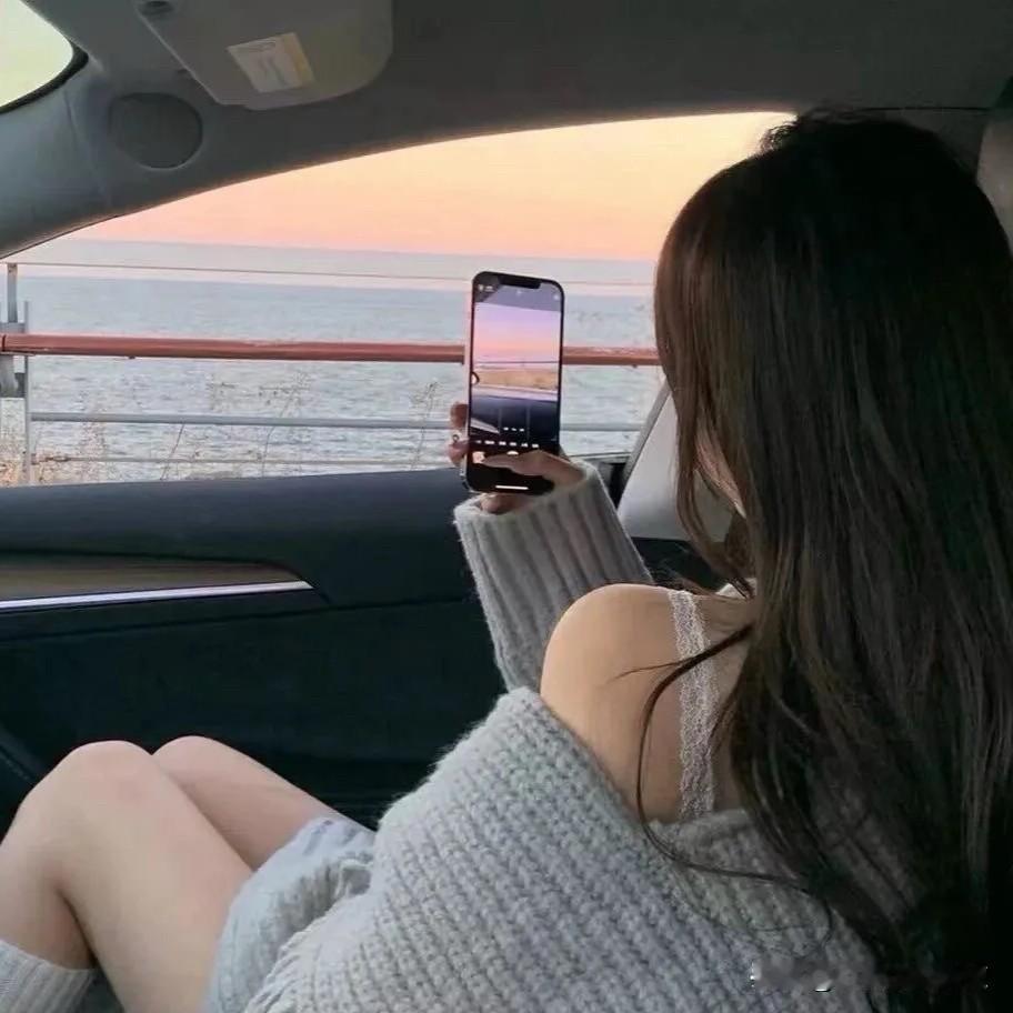 有一种男人很奇怪

你越好，他反而越不把你当回事，越敢欺负你.

你明明很贤妻良
