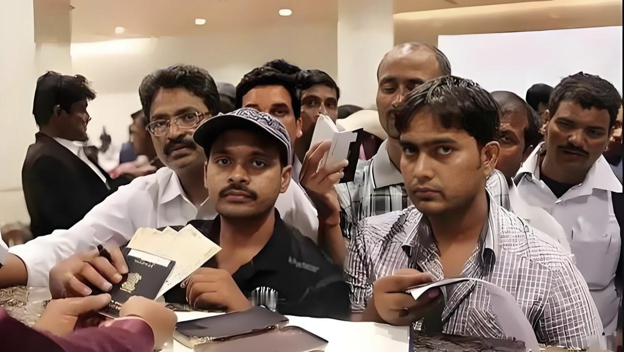 渴望拿到签证去国外的印度人，他们中也有想要来中国游玩的印度人，他们如果申请来中国