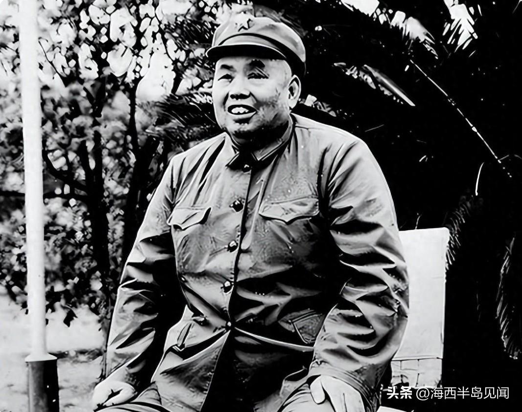 他49岁被授予开国上将，29岁任红四军军长，44岁任山东军区司令员，47岁任志愿