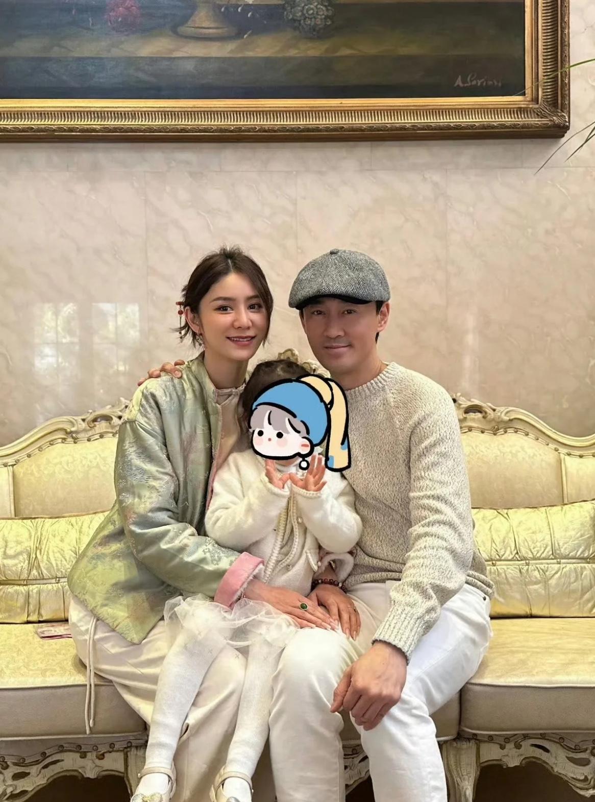 林峰这也算是没办法，娶了什么样的老婆就变什么样。娶了个整天被嘲笑的老婆，他内心不