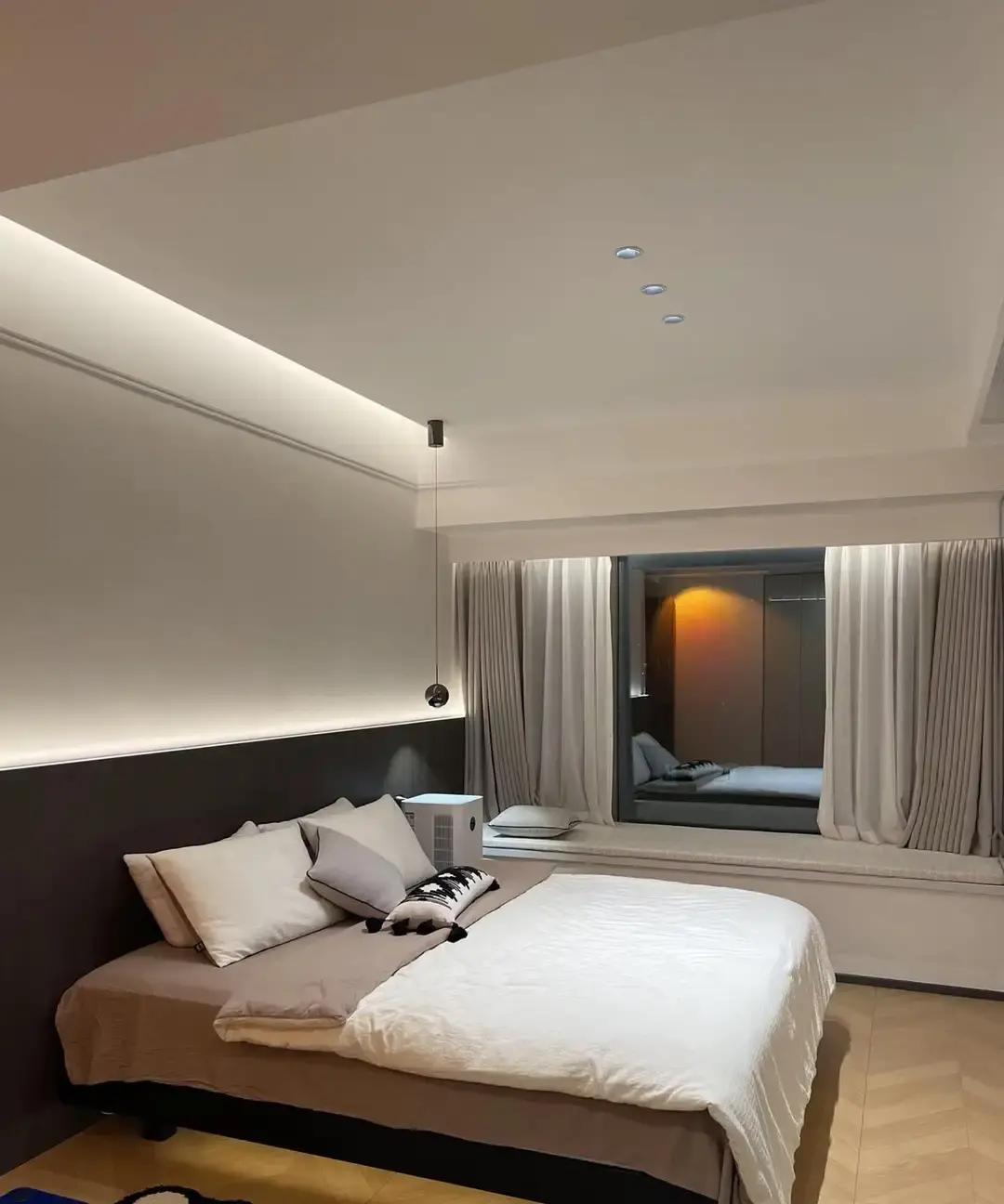 别急着庆祝买房。你只是买了个水泥盒子，还没造出那个“一推门就能卸下所有疲惫”的场