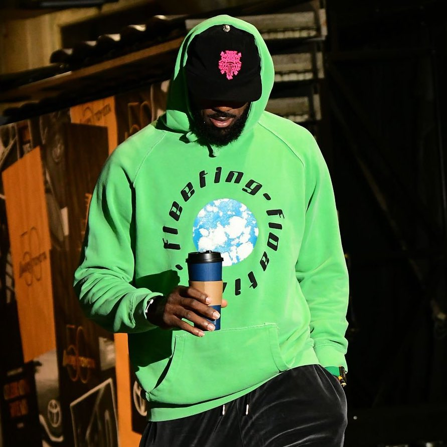 今日穿搭。詹姆斯