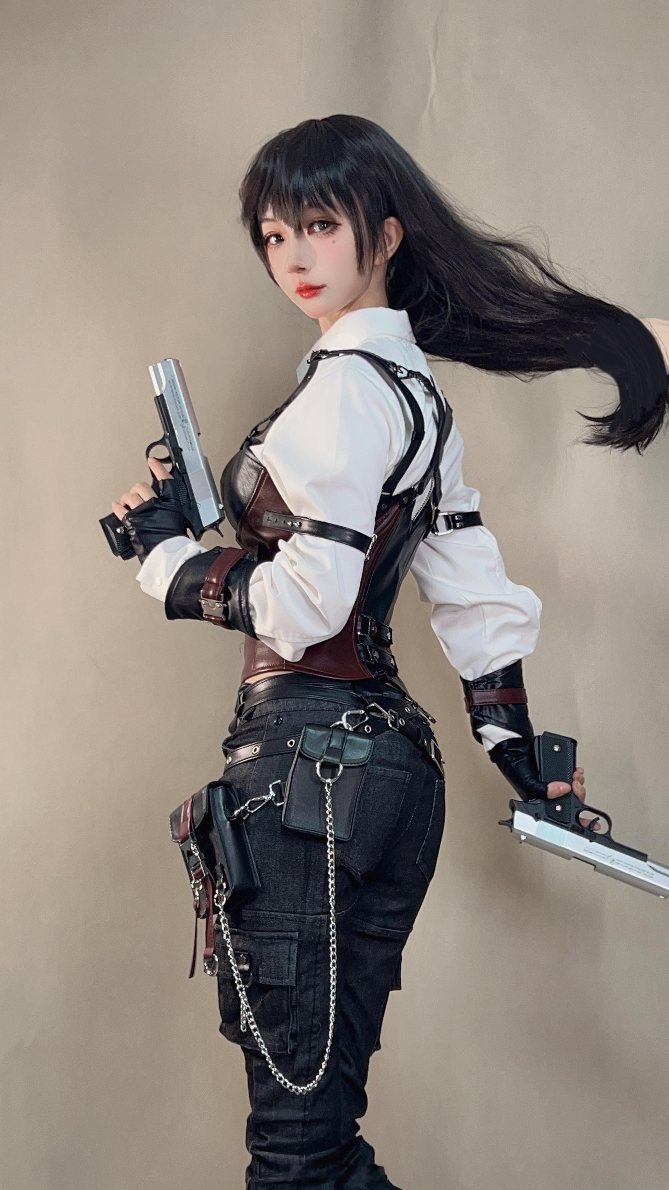 #二次元cos大赏##钱Kane[超话]##cos##恋与深空# 猎人小姐（上班