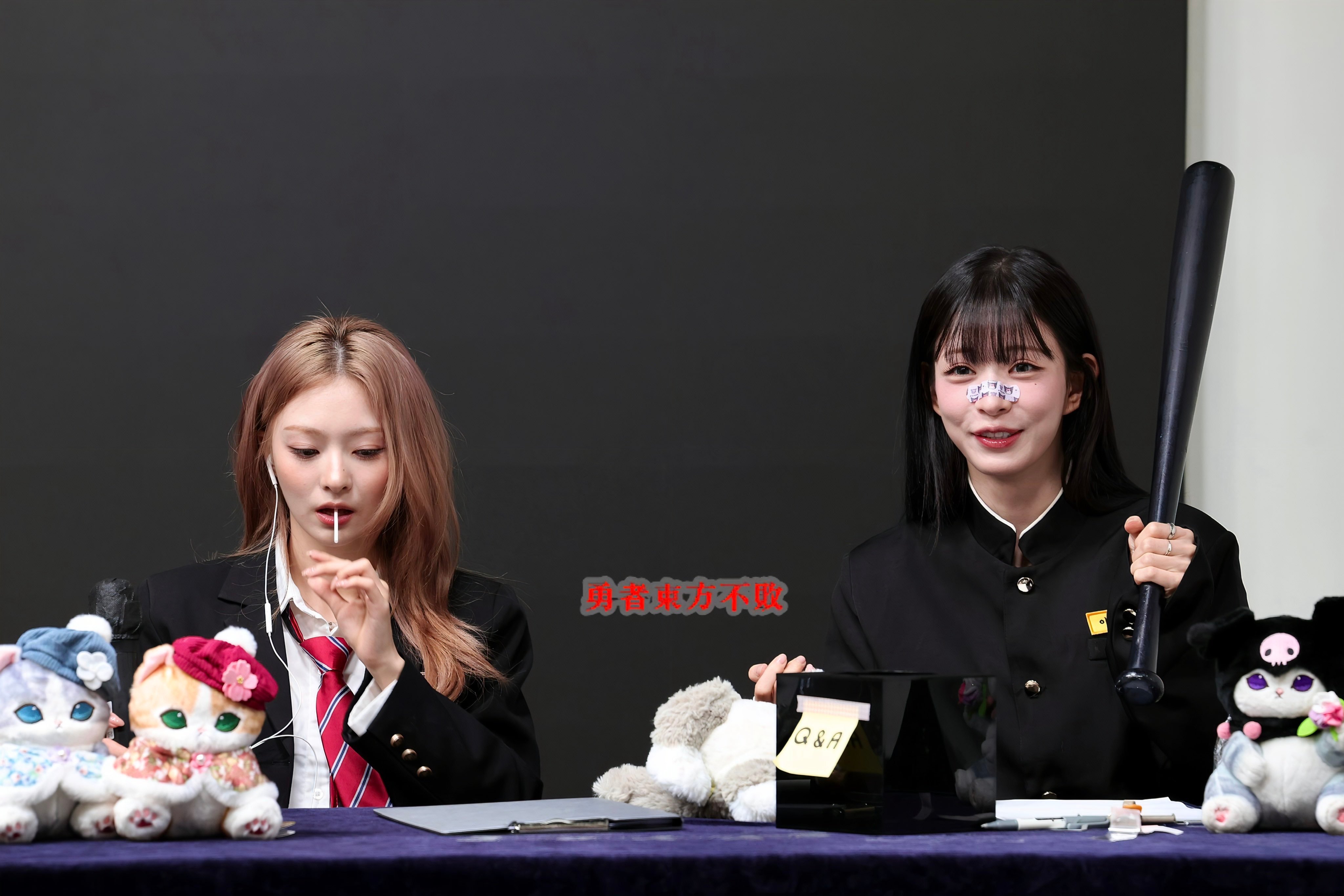 李娜炅[超话]  🐣氧气笑颜李娜炅 260816 AM签售 饭拍高清©dong