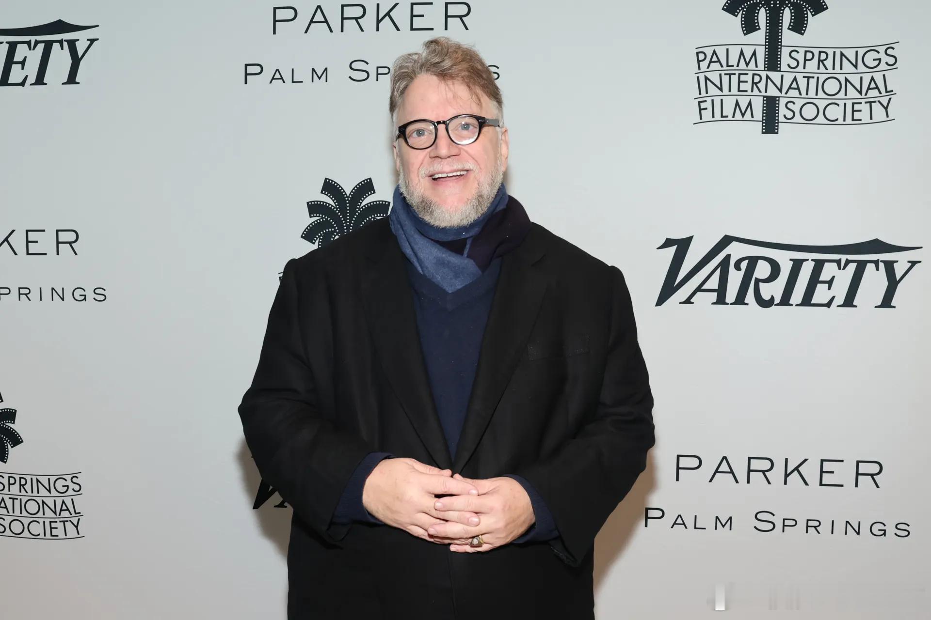 吉尔莫·德尔·托罗：声称“艺术不重要”永远是“法西斯主义的序幕”作者：杰克·邓恩