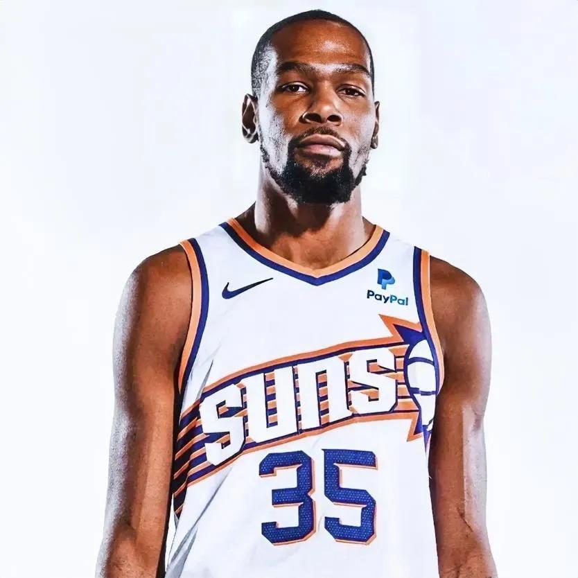 有一说一，NBA现役球员中，仅有以下五位球员能够被称为“进攻万花筒”，具体如下：