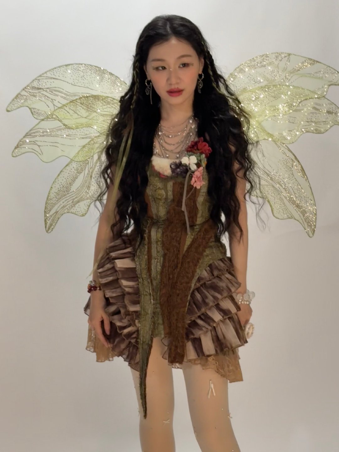 金靖好美，姐姐真的是没丑过！现在生过孩子还这么瘦，略微穿搭就这么美！！我的天哪[