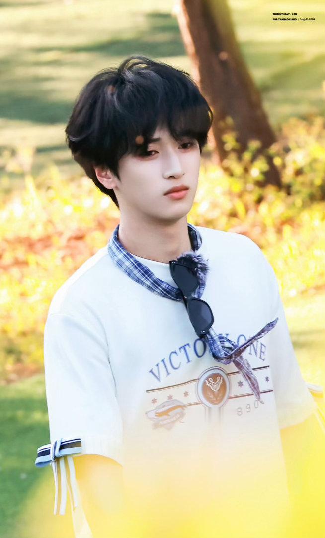 严浩翔等你下课梦回小时候🥺 