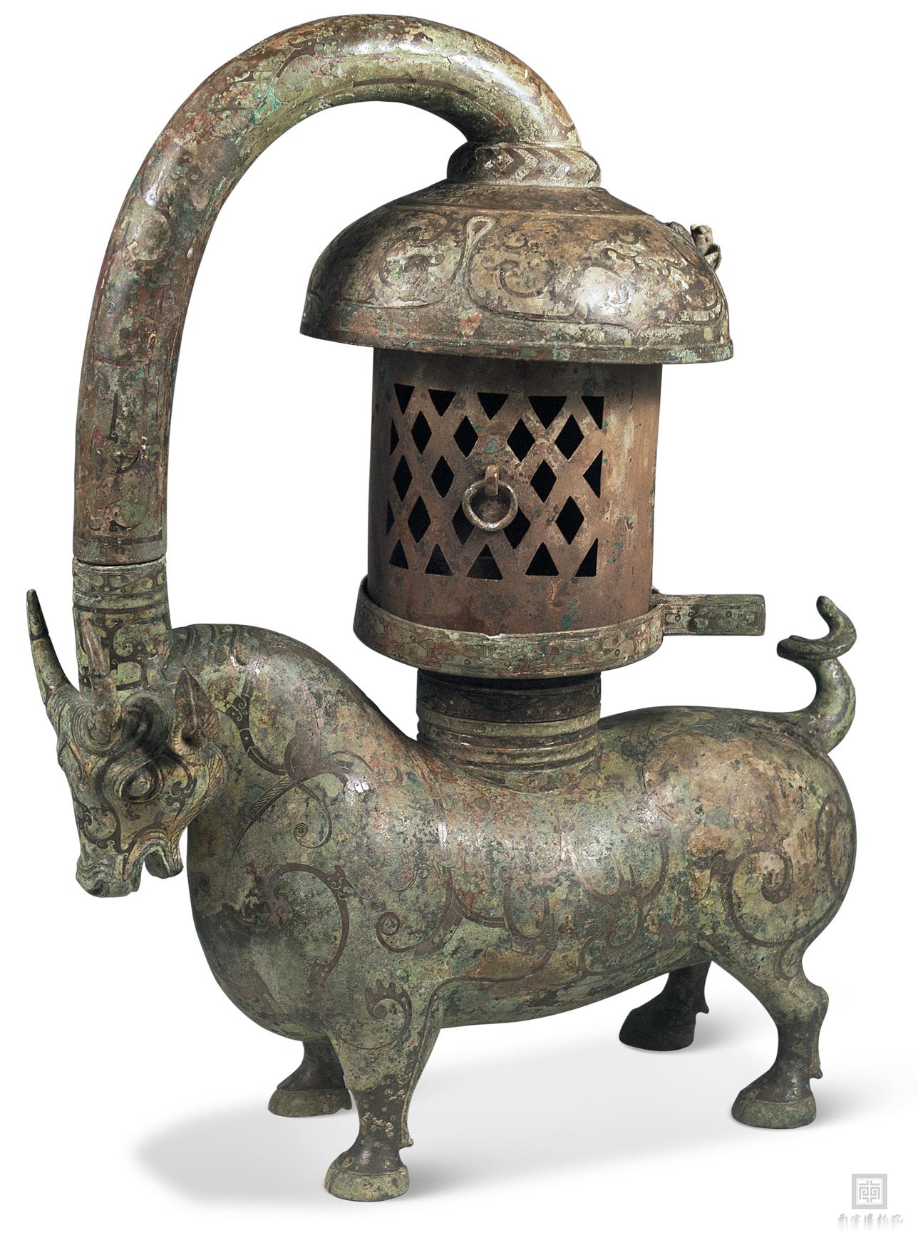 南京博物院藏汉代错银铜牛灯 