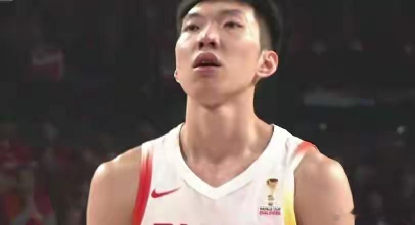 数据不会说谎：中国男篮14分逆转日本，谁是赢球最大功臣？1：胡金秋20分12篮板