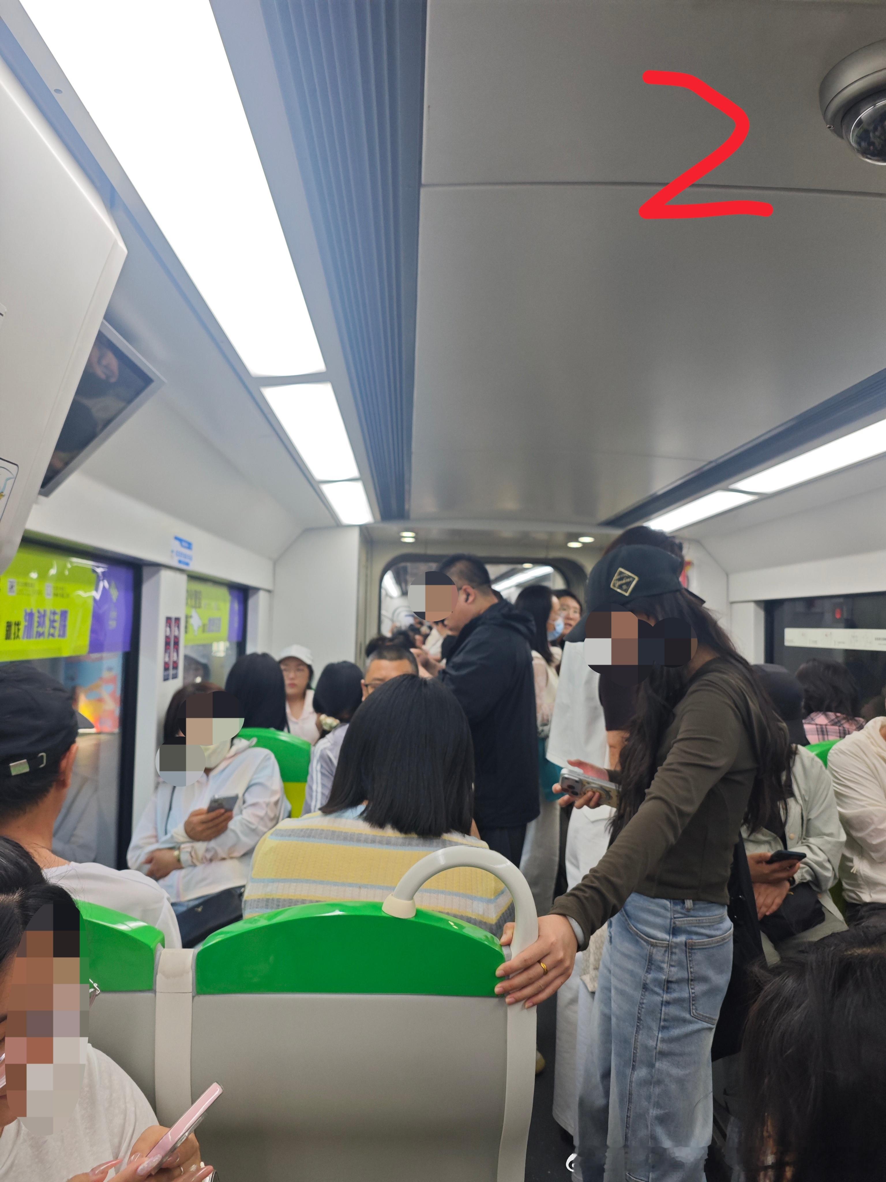 长春轨道交通 网友，2026年5月21日（周四）工作日晚高峰，17:18 长春轨