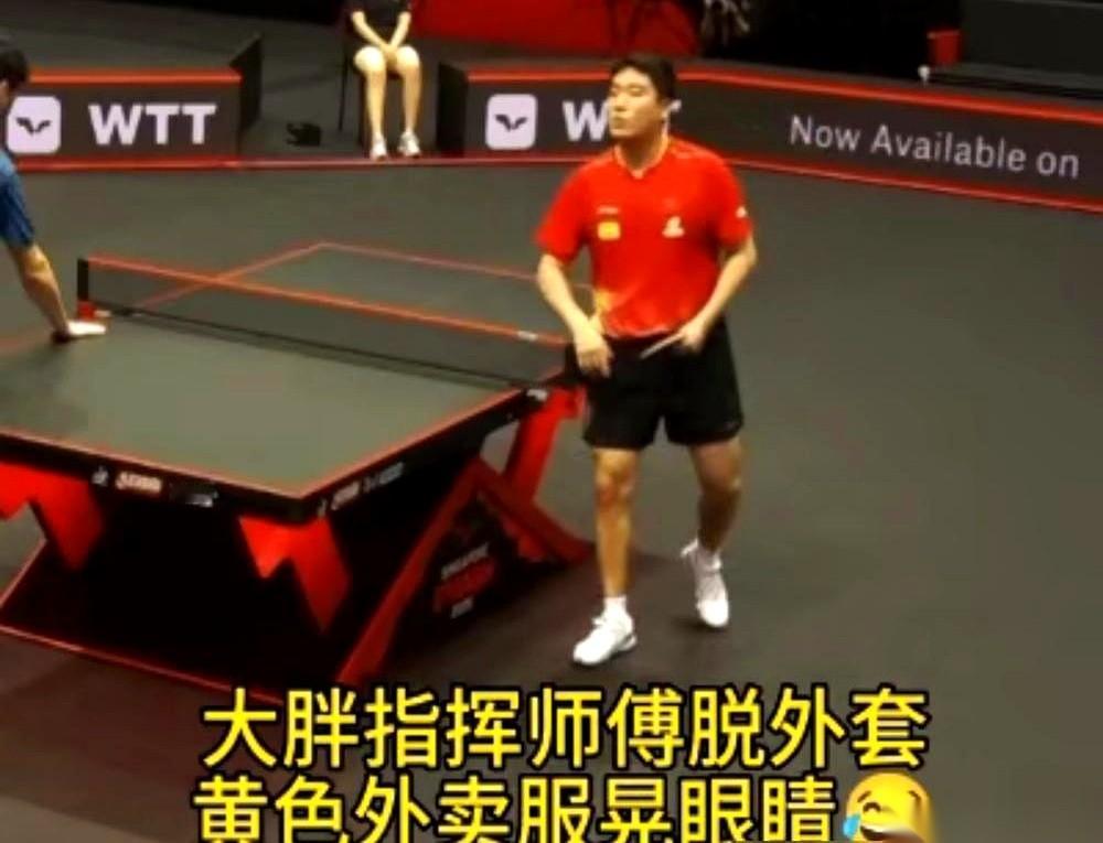 孙颖莎的教练邱贻可，带她3年多，狂揽19个单打冠军。
你猜他一年工资多少？15万