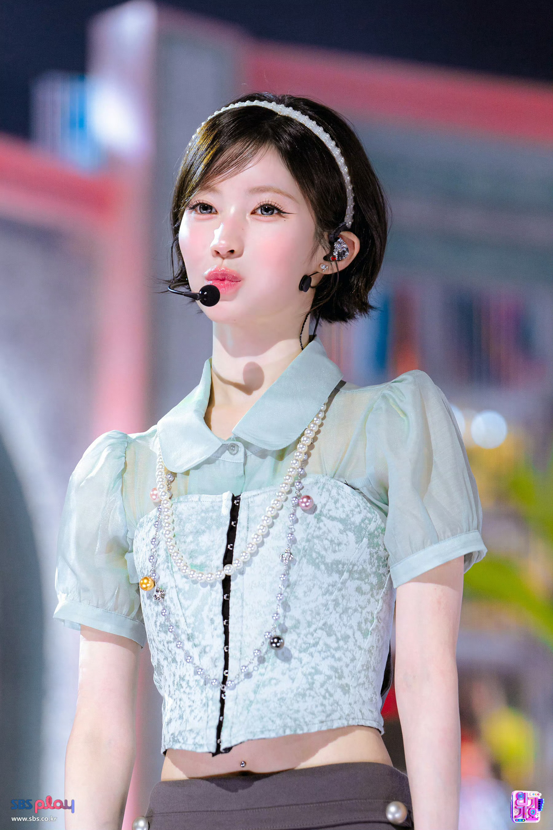 她嘟嘴是不是想让我亲她😚 