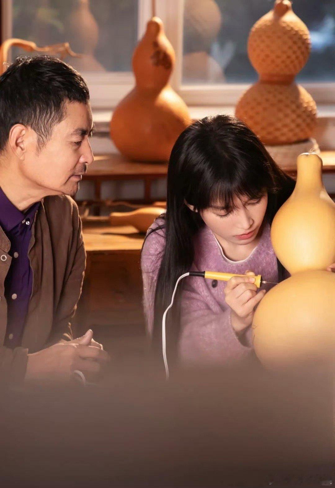 李子柒烟台学非遗烙葫芦   美貌只是李子柒最不值一提的优点！！真的太美了吧[舔屏