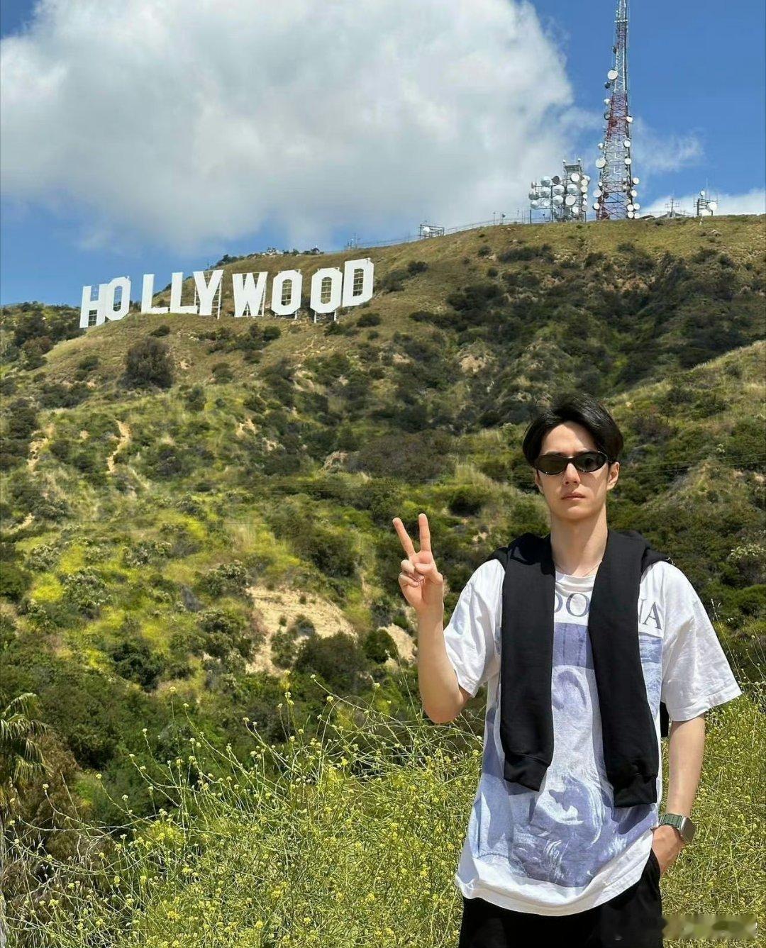 我是个不自律的人，有任务忙的时候，就把某书，哔某哩卸了，开小差的时候一看没有了，