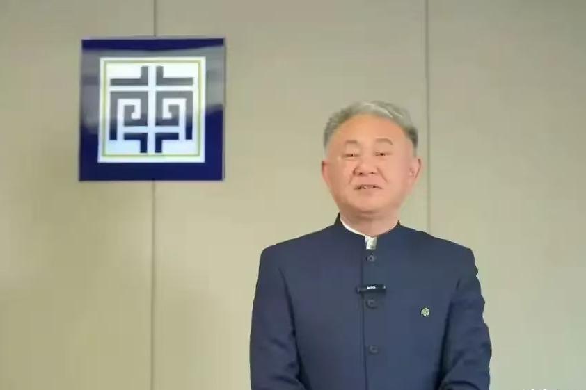 南京博物院现任院长是王奇志，2013年到2024年曾当了约10年的副院长，在24