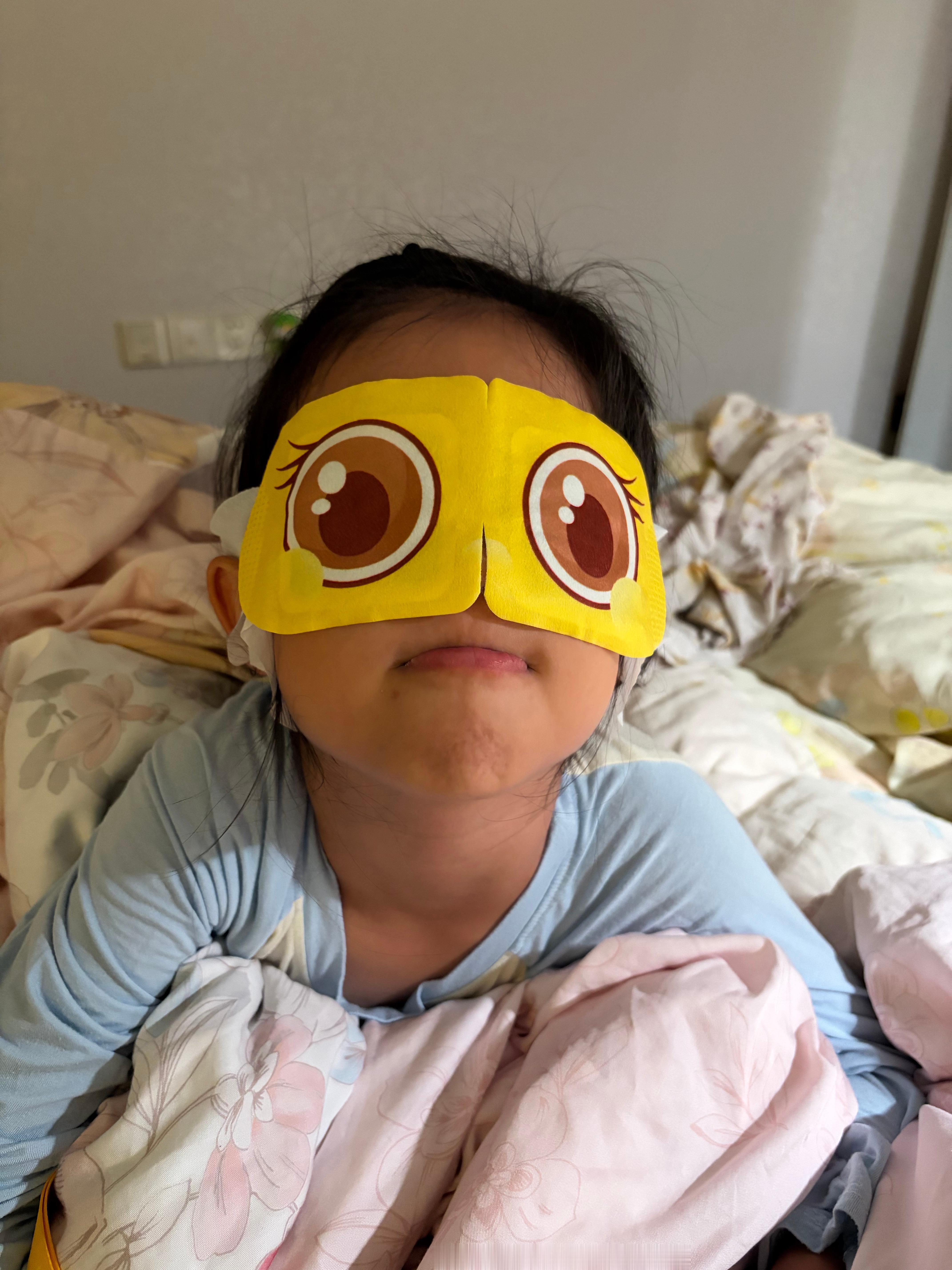 周末我妈带了亲戚小孩过来住了一晚，仿佛提前体验了一把二胎生活，队友说都有点怕来二