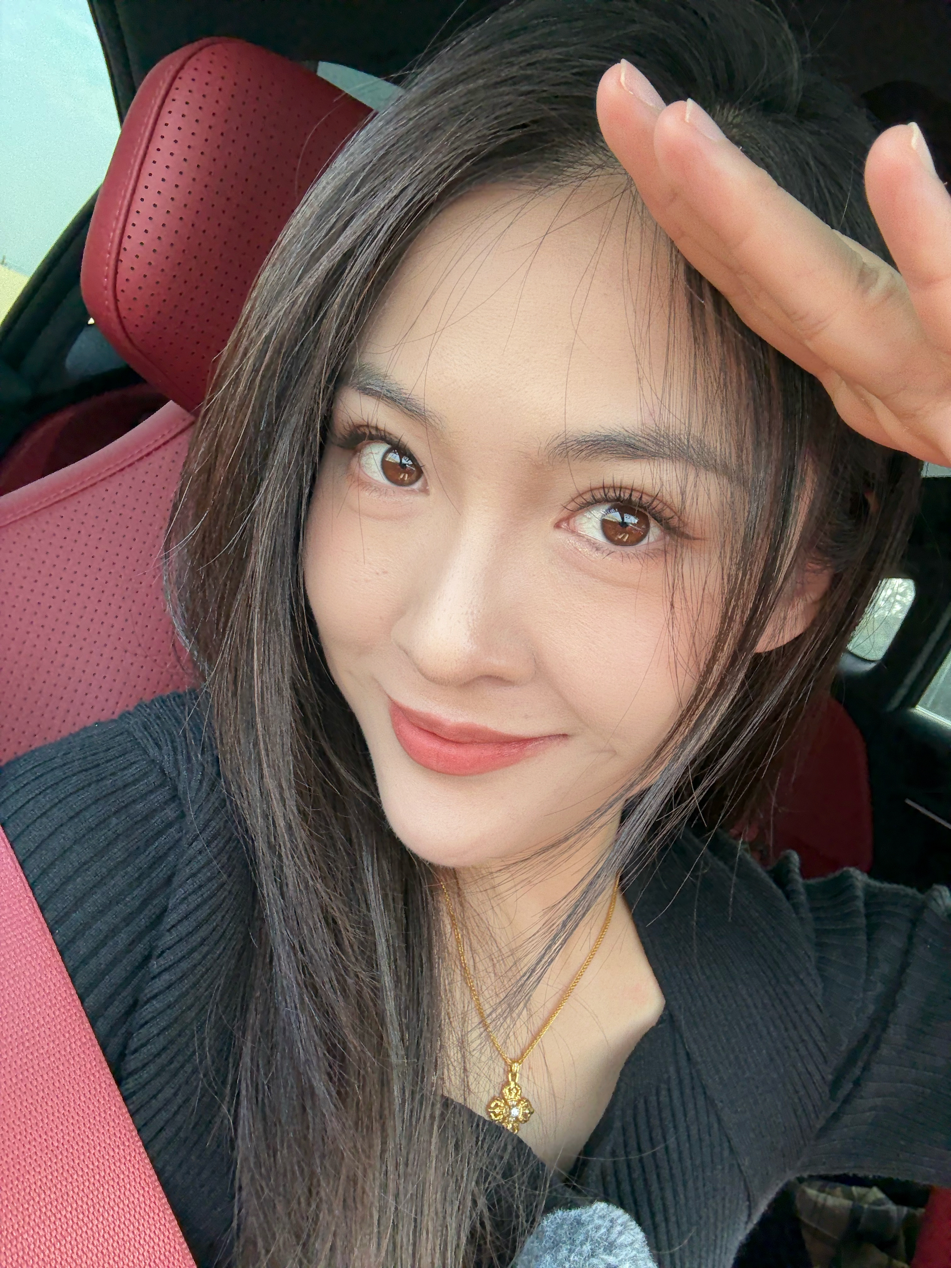 来猜猜小洪今天开什么～～～大v聊车新能源汽车 ​​​