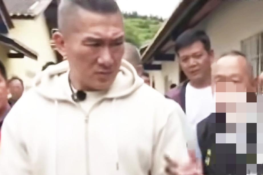 新消息，网红“馆长”帮赖清德在漳州寻根，宗亲们盼赖清德回头是岸
网友:
赖清德回