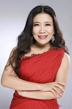 中国音乐史人物之第424位，于丽红
生于吉林长春。
著名民族女高音歌唱家，上海声