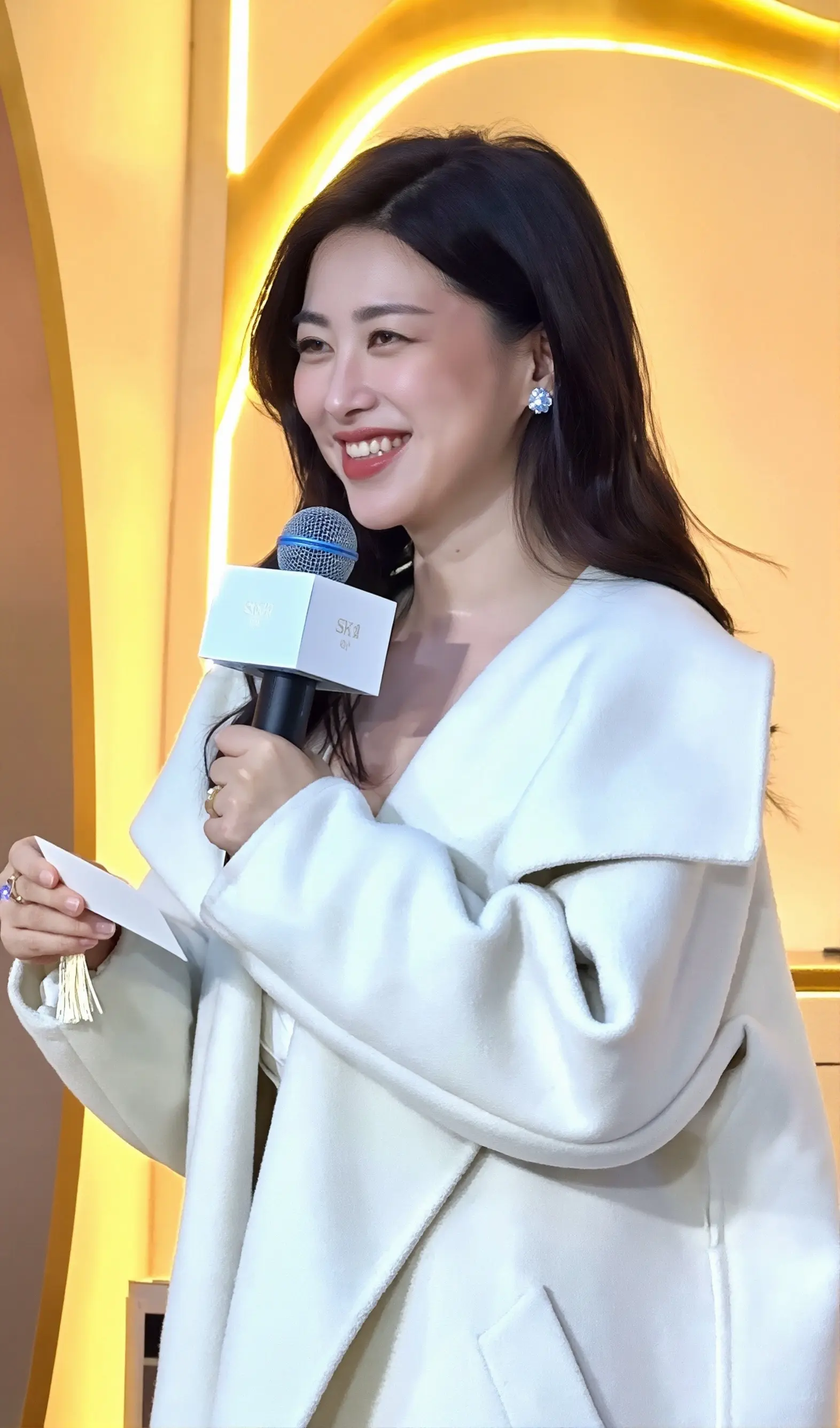 朱珠。