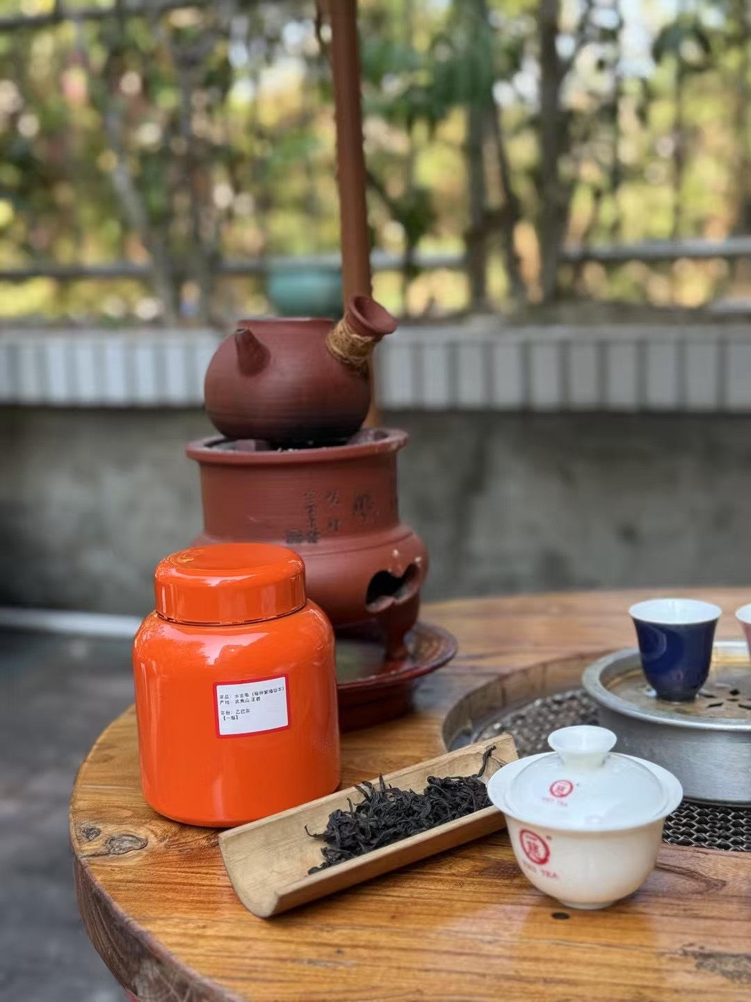 品茶赏器交友  喝茶，是味蕾的享受，是对简单生活的热爱 