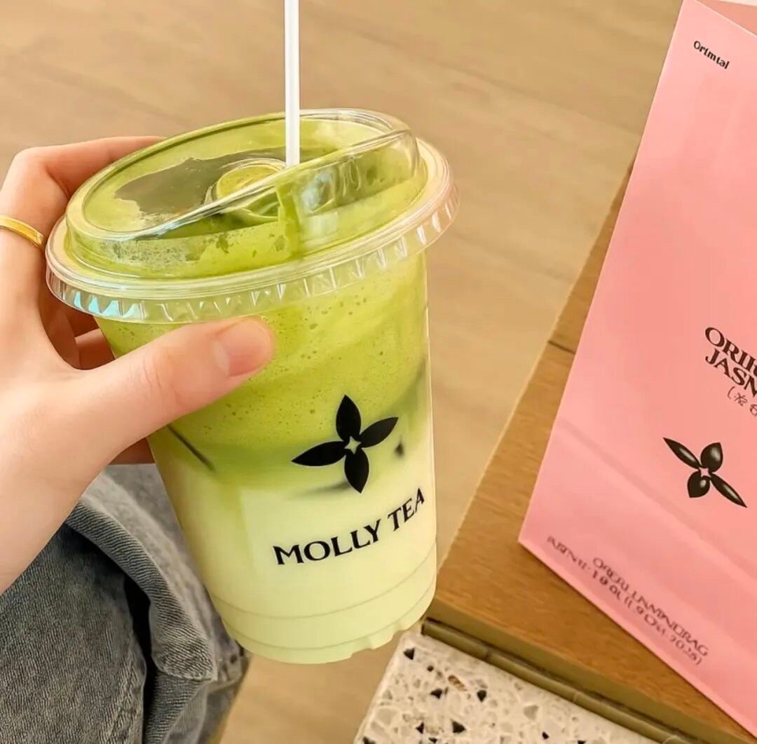 🧋𝔼𝕟𝕛𝕠𝕪 𝕝𝕚𝕗𝕖 🍃  ᑒ生活有点苦，那就来杯甜的 