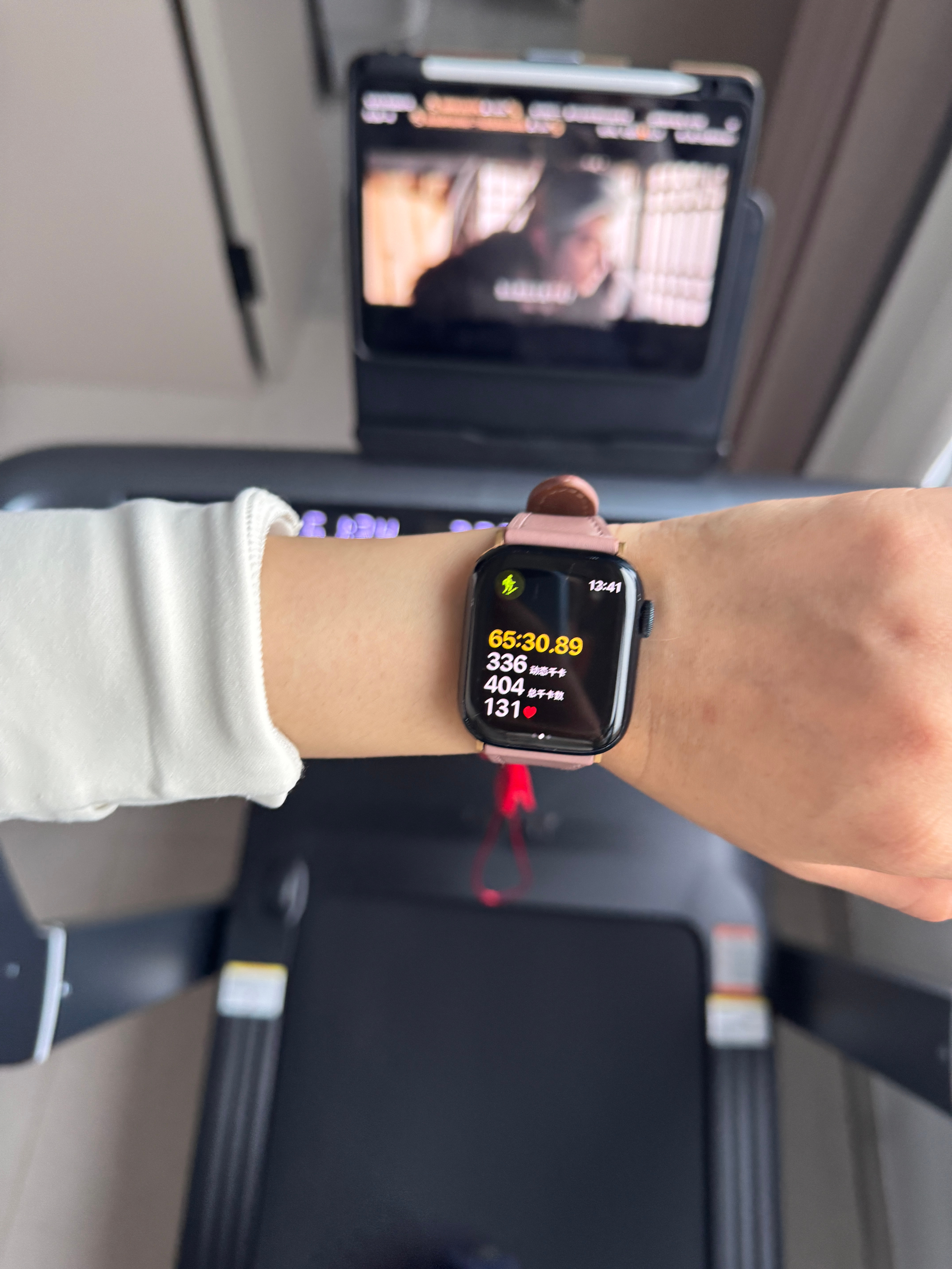 身心健康中！😇白天爬坡晚上跳舞其余时间吃吃喝喝 