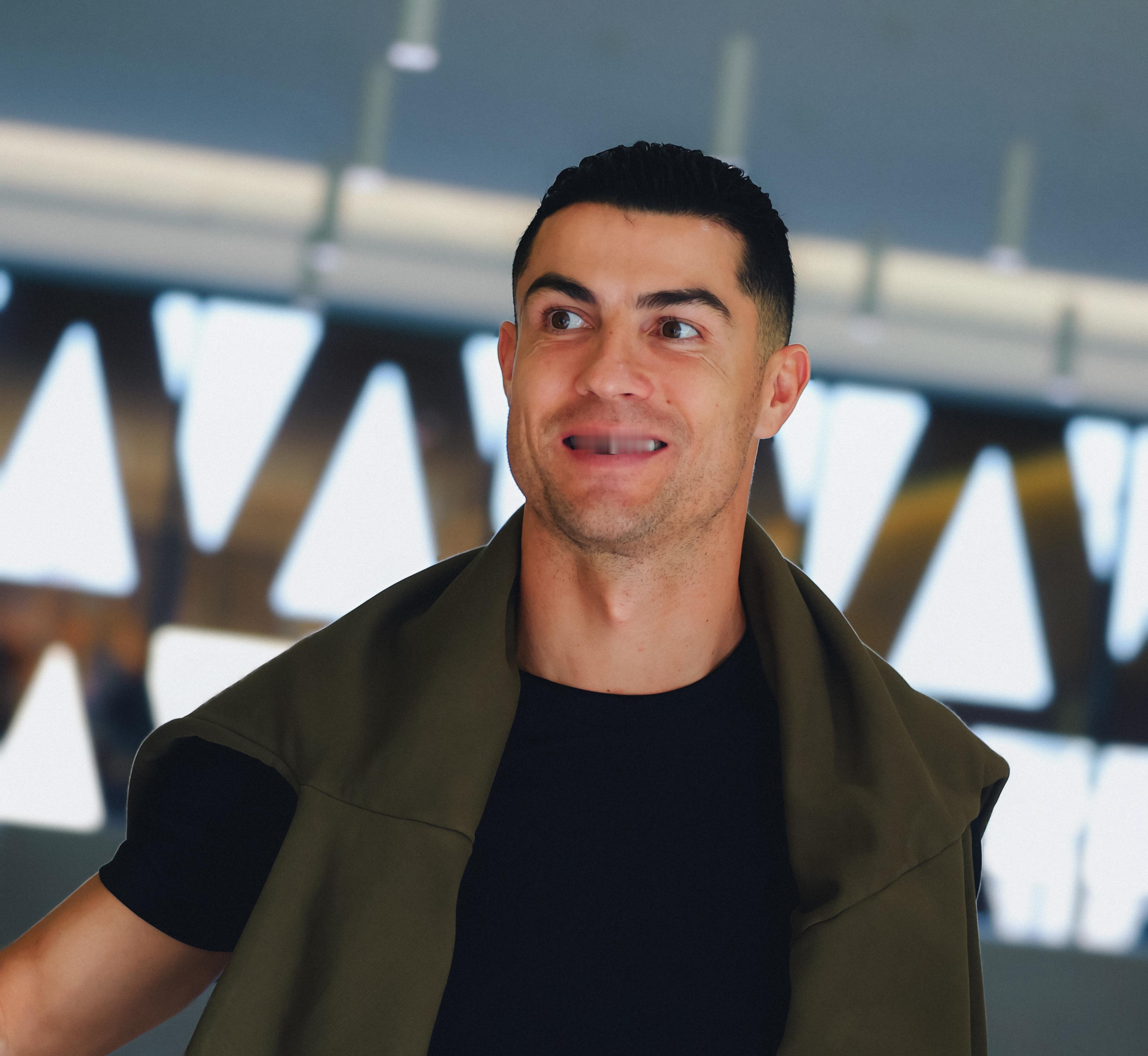 C罗C罗日常 晚安𝑮𝒐𝒐𝒅𝑵𝒊𝒈𝒉𝒕𝑪𝒓𝒊𝒔𝒕𝒊?