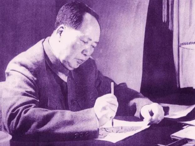 毛主席在晚年，时常感叹北京的空气不好，因此不想总留在北京。
这话有何内涵呢？
1