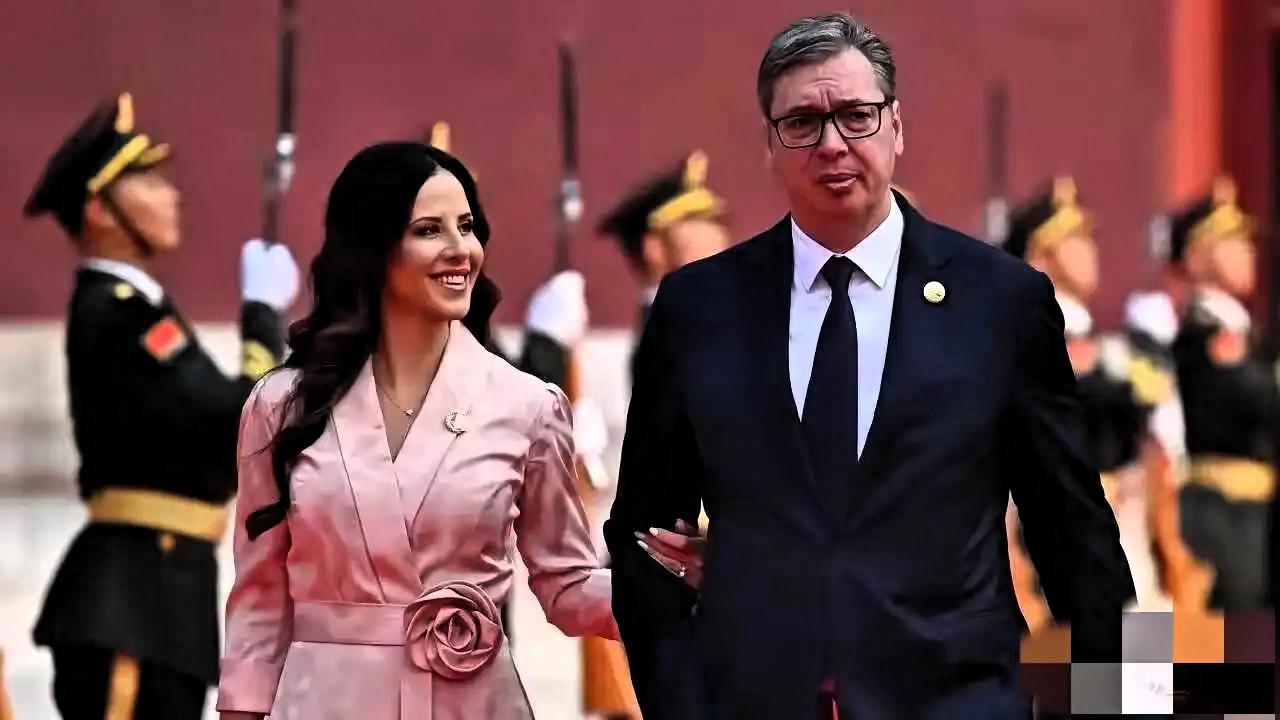 武契奇突然发出警告：三国要对塞尔维亚动手！
他不是怕，是忍到了极限。
一个不惹事