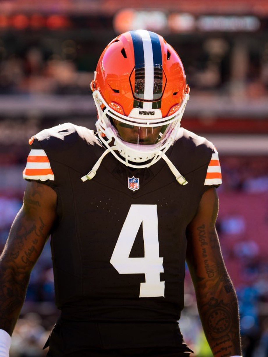 Deshaun Watson过去两周60传40中，382码四个达阵，这是到合同年